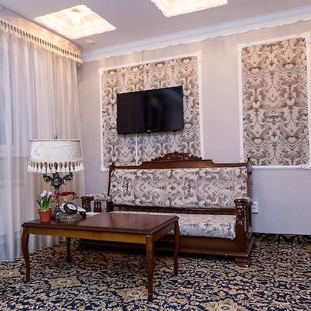 Hotel General Ekibastuz Стая снимка