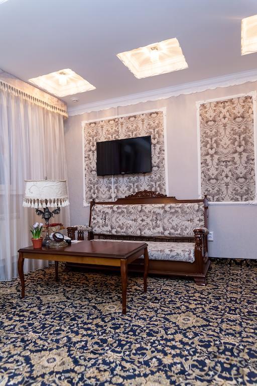 Hotel General Ekibastuz Стая снимка